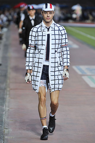 Moncler Gamme Bleu / - 2011